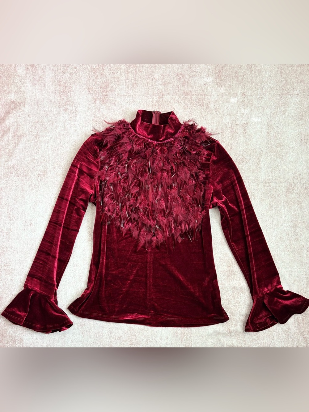Size Large Womens Vintage-Style Feather-Trim Velvet Mock Neck Top.